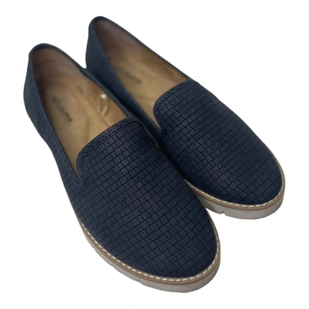 White Mountain Dora Women’s Navy Blue Loafers